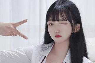 Aram(아람)的私拍：御姐模式开启，低调却又让人想追！