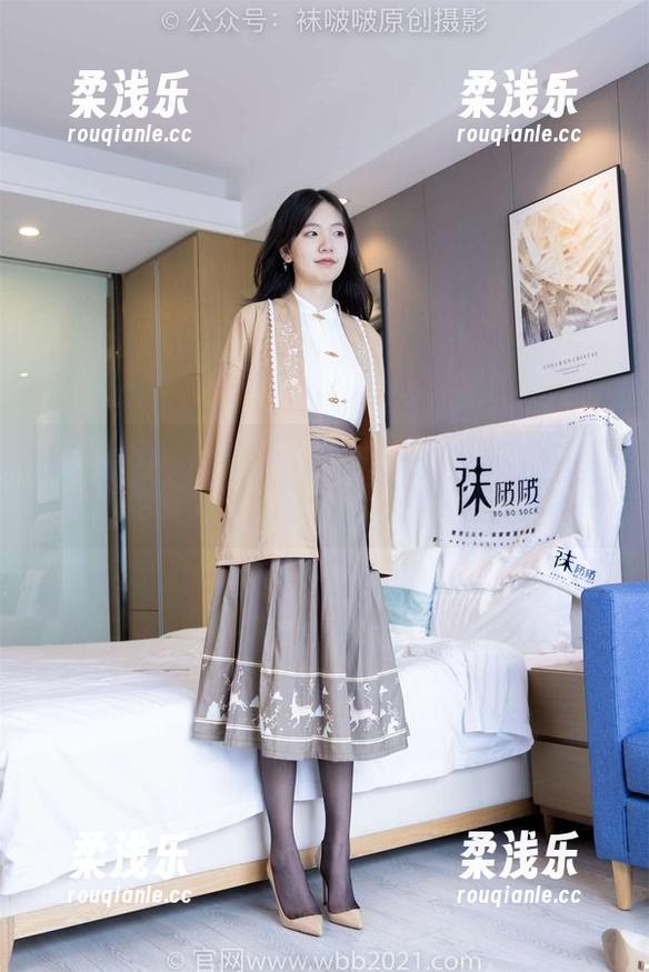 BoBoSocks袜啵啵-稚予 BoBoSocks袜啵啵 - 稚予的裸足超长花絮:免费大派送,穿上你的好奇心吧!