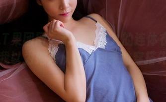 GIRLT果团网 – 翻看小九九的连体衣照片，让我以为她是从未来回来的穿搭先驱！
