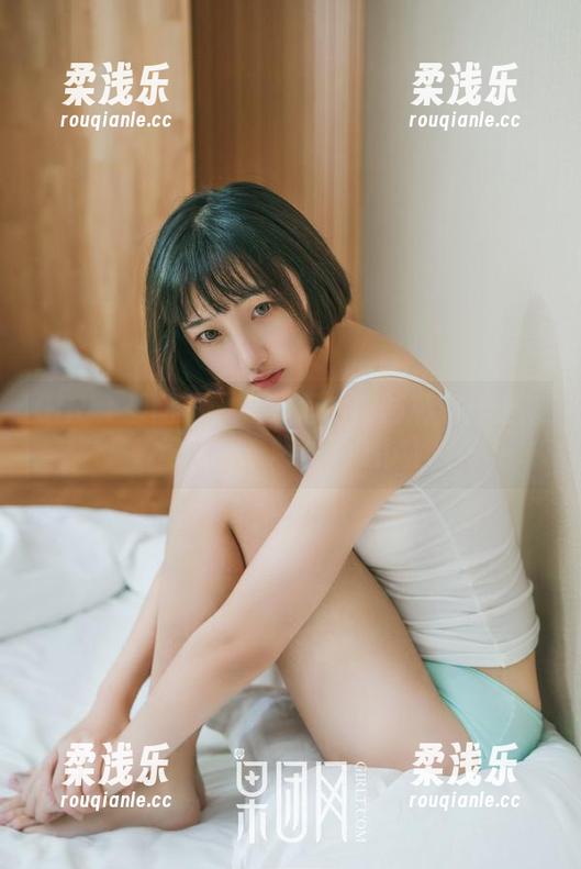 GIRLT果团网 - 裴希西的校园私房：合集里藏着未解的8道作业