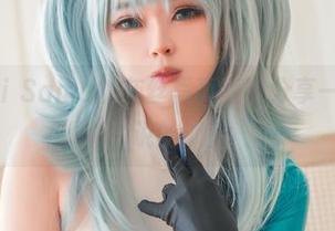 Hatori Sama的灰丝写真集，分享一些不能言说的仰望