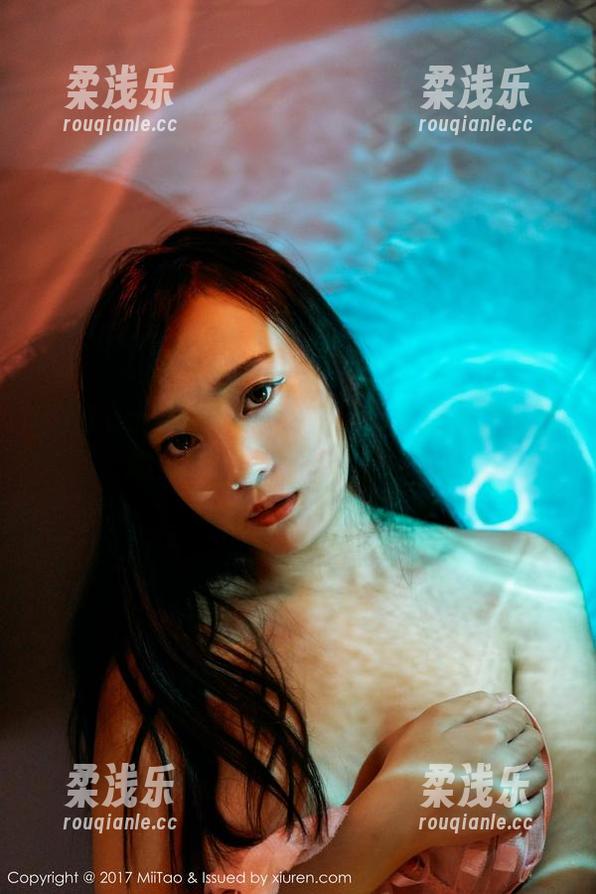 MiiTao蜜桃社 - 咕噜Sweet的双人合集，拍照能不能好好正经一点啊？