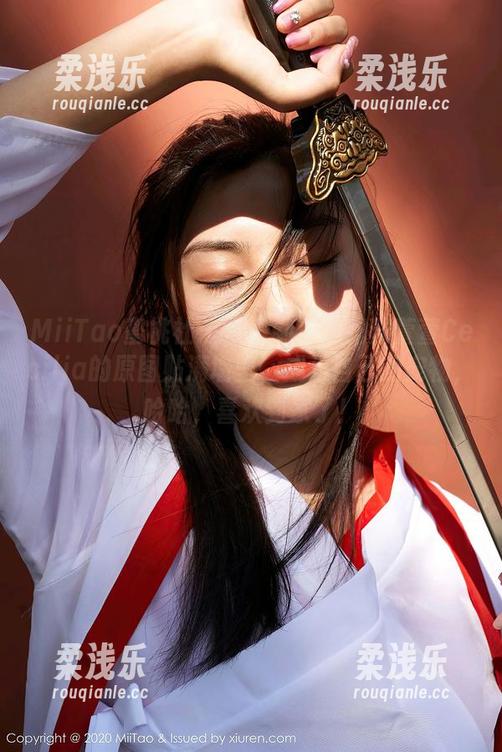 MiiTao蜜桃社 - 可爱到你想把陆萱萱Cecilia的原图贴满墙壁，成为自己的宠物，哈哈，喜欢到家了！