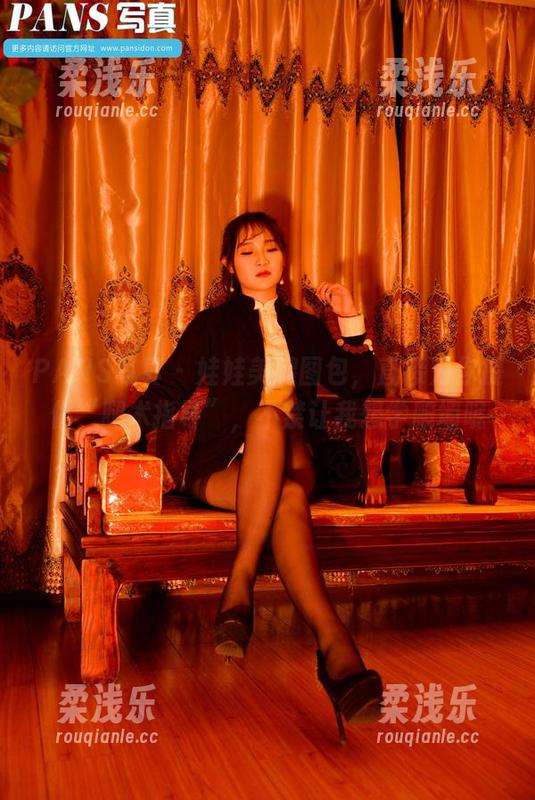 PANS写真-娃娃 PANS写真 - 娃娃美腿图包,直接为你提供“腿术指导”,不禁让我想学爬墙呢