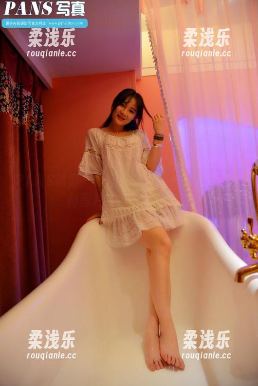 PANS摄影-琪琪 PANS摄影 - 短裙、琪琪和一组呆萌的定制图片,听说很可爱哦