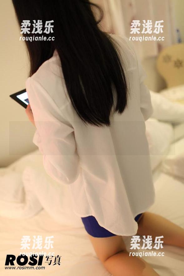 怎样才能看过ROSI的美足后不开心呢？我还没想通！