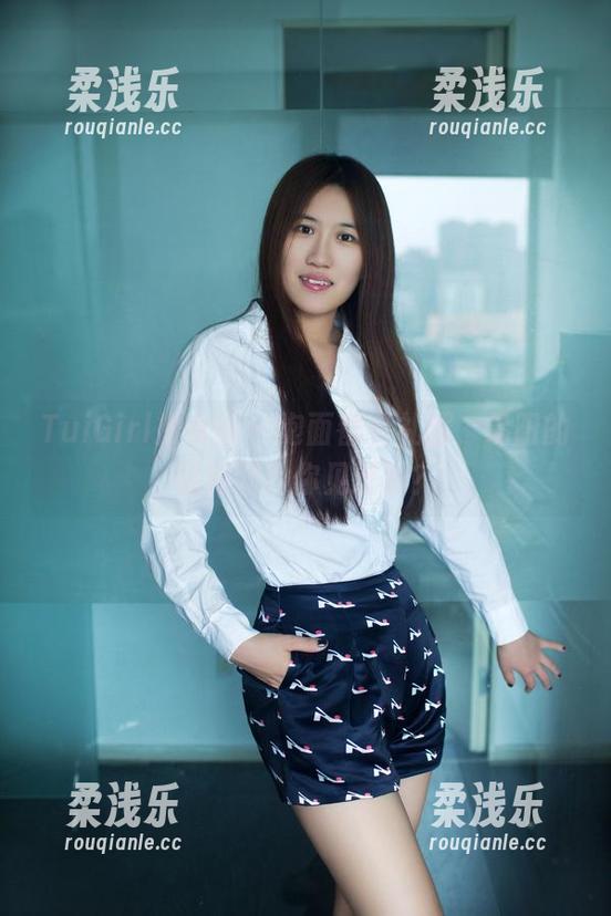 TuiGirl推女郎 - 泡面都有礼服，易阳的福利图片你见过吗？