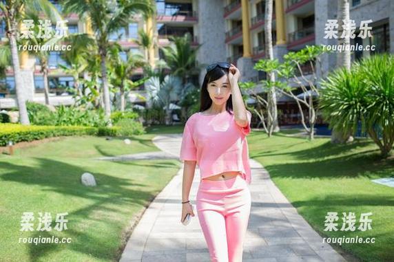 TuiGirl推女郎-胡允儿 TuiGirl推女郎 - 天使降临,胡允儿的美图竟然让她成为了画中的仙子。