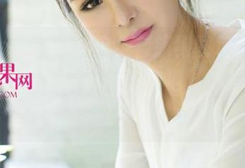 UGirls尤果网 – 这全套旗袍图包，Zora若拉让你看到“真”的旗袍，不只是淘宝一块布！