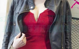 UGirls尤果网 – 网盘、写真和艾小青——我该说她可爱还是吃惊呢？