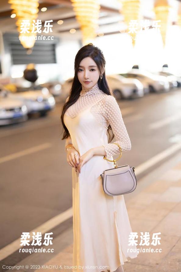 XIAOYU语画界 - Angela喜欢猫的浴室：原图究竟有多少个让人不自觉的侧目？