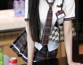 XIAOYU语画界 – 冯木木LRIS在家闲逛，免费照片下载，让家也变得有故事。