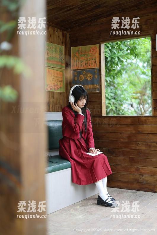 Xiuren秀人网-初梦瑶 Xiuren秀人网 - 全套作品,初梦瑶宛如下凡女神,果然名不虚传。