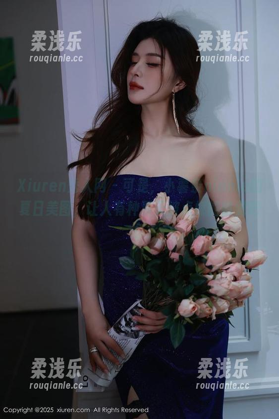 Xiuren秀人网-小薯条nienie Xiuren秀人网 - 可是,小薯条nienie的夏日美图,让人有种夏天被点燃的错觉吧!