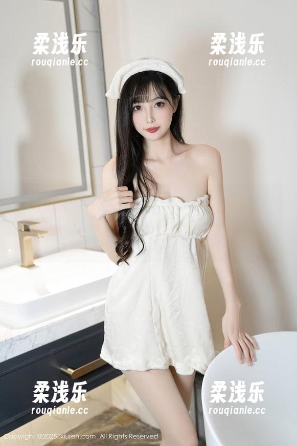 Xiuren秀人网 - 熊吖BOBO与灰丝的微妙关系，高清套图帮你解释一切没说完的感觉。