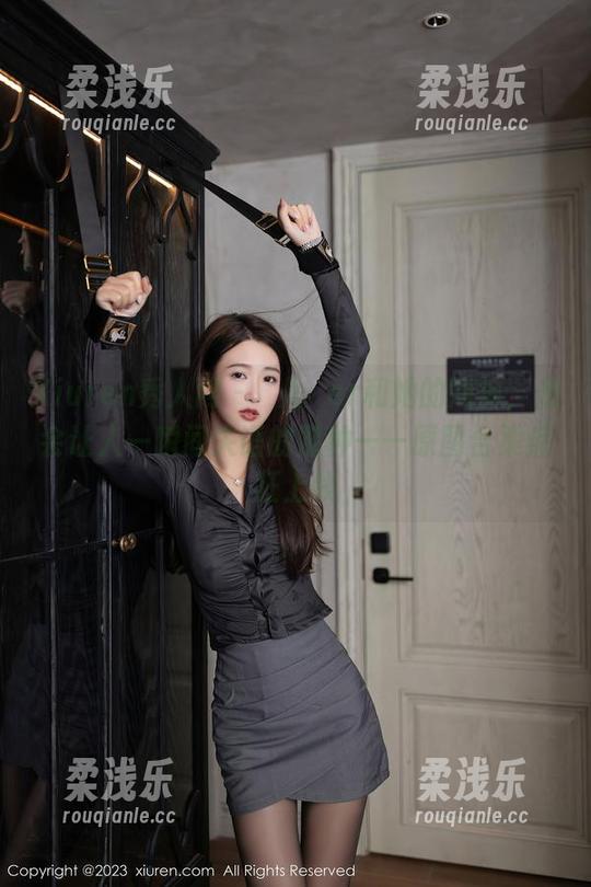 Xiuren秀人网 - 玥儿玥er和她的短裤，是会让人一瞬间失语的那种——原图合集疯狂上线