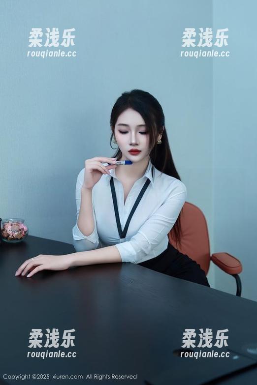 Xiuren秀人网-黄歆苑 Xiuren秀人网 - 比基尼合集,黄歆苑这次又来带劲的啦!
