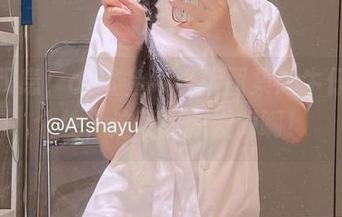 在线叹息，at鲨鱼牛仔裤图集：牛仔布加个性，这可是新发明啊！