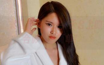 pans – 转角遇到思妍，天台上的每一张合影都不简单！
