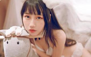 不呆猫以黑白写真，挑战你的审美底线
