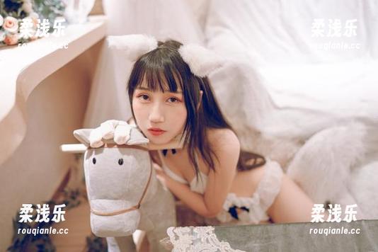 不呆猫以黑白写真，挑战你的审美底线
