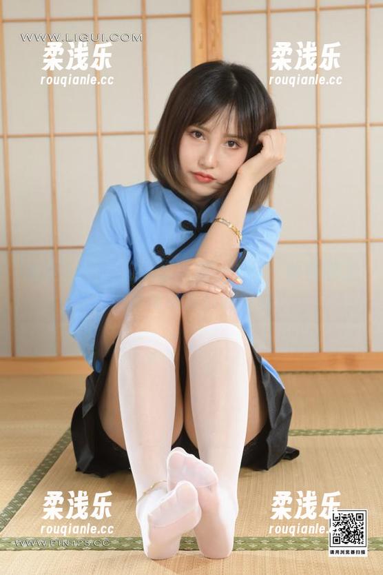 丽柜 - 甜甜的高清写真——每一帧都散发着一种难以言喻的可爱？