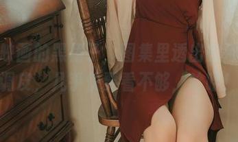 兔玩映画的黑裙子，图集里透出的那点点调皮，几乎快要看不够，哈哈！