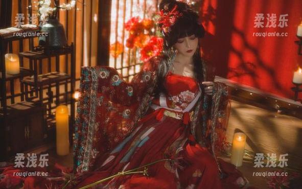凛子酱 紧身设计和肉丝组合完全可以相拥,凛子酱这图我还得下载,丢掉可惜了。