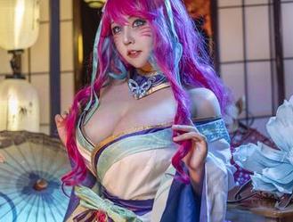 咔喵KANEKO与浴缸的浪漫邂逅——高清大片等你来下载，比如这泡天真！