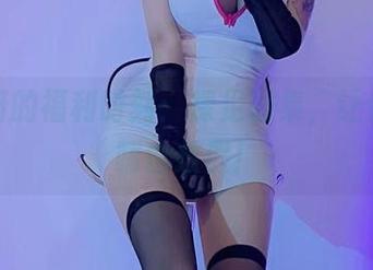 啾小妍的福利时刻：裸足图集，让你的眼睛也放假！