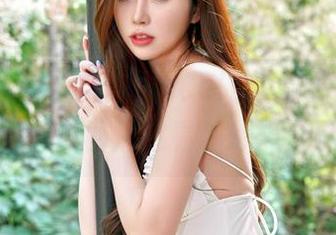嗲囡囡 – 全套都有，Celina青妍这护士太迷人，图片越看越想点个赞。