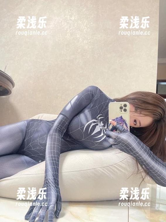 微密圈 - 你看过奶宝妹纸的护士高清作品集吗？说不定会让你立刻想要隔壁的医院小课堂。