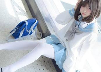 少女秩序 – 在高清壁纸上看到小鱼的和服，心里想着，鱼会不会也想有个网红变身呢？