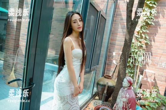 尤果网 - 揭晓：夏倪可ella短裤的‘免费’图片，这个夏天必备。