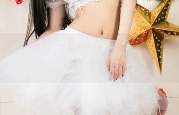 尤果网 – 高清一览纯小希的天台，那光影真让人想多看几眼。