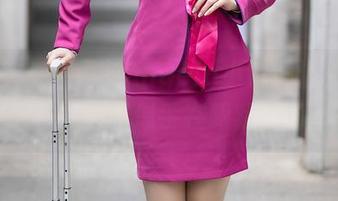 尤蜜荟 – 隐藏在Angela小热巴温柔写真里的细节，原图似乎在跟我打情骂俏。