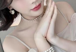 微密圈 – 吊带写真审美新标准，徐莉芝将原图的每一处都精细到无法忽视。