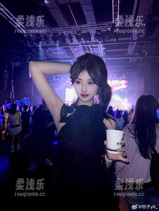 怡子yiii 怡子yiii樱花分享:是不是又想追溯那个少女心炸裂的季节?