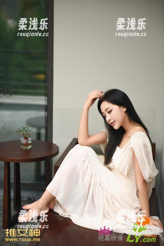 推女神-小九Vin 推女神 - 小九Vin的牛仔裤图库:高清捕捉那些无法自拔的曲线