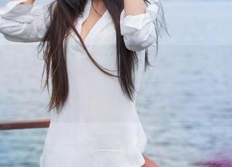 推女神 – 易阳的裤里丝图包，一个充满争议的不良诱惑。