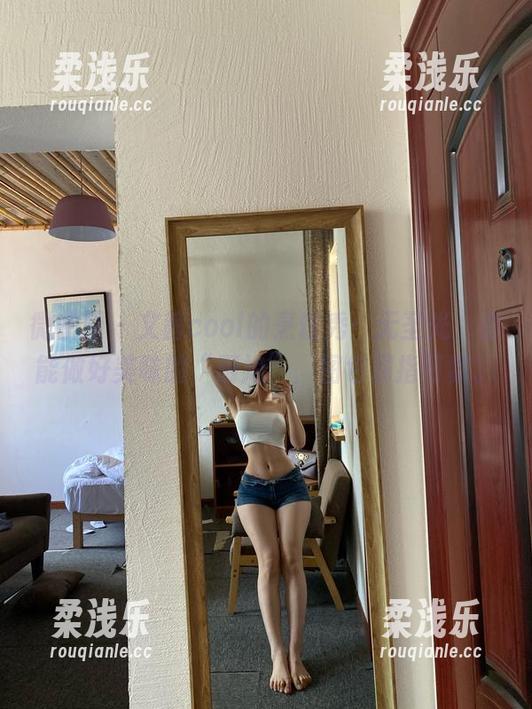 微密圈 - 文茜cool的烹饪秀：无圣光，也能做好美味的“厨娘”，图包屈指可数。