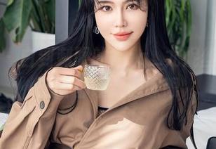 星颜社 – 白到刺眼的Egg_尤妮丝：每张照片都让人想眯眼
