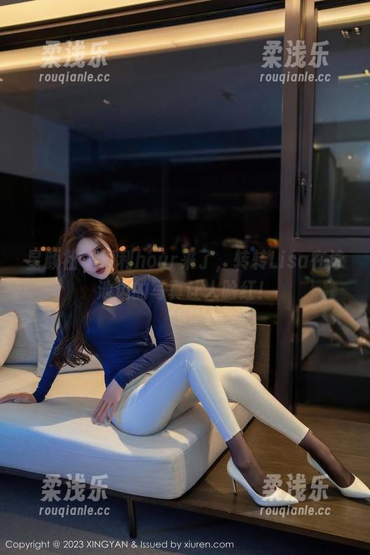 星颜社-转转Lisa 星颜社 - 福利hour来了,转转Lisa在泳池边的写真让人脸红!