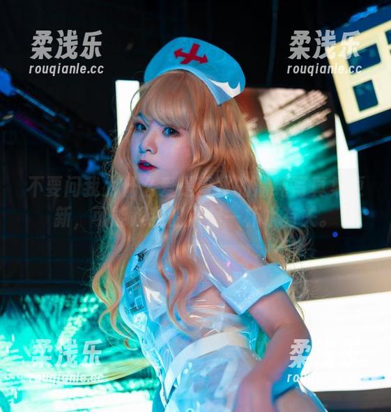 是青水 不要问我为什么爱是青水的清纯写真集更新,可能跟我的清晨一杯水有关。