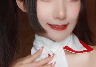 这组木之本果写真，清纯得像初春的小花，令人心生向往