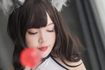 探索杏子夫人浴缸里的高清图册，水气中似乎弥漫着些不同寻常的温柔