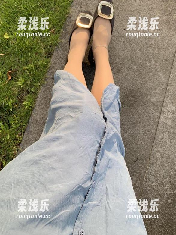 桃脱了 微密圈 - 白丝写真秀真容,桃脱了来带货了?