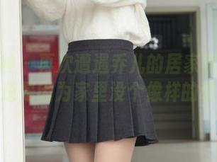 梦丝女神 – 再次遭遇乔儿的居家照片合集，难道是因为家里没个像样的装饰？