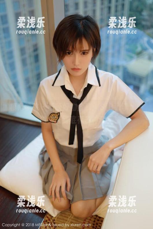 模范学院-SiByl李思宁 模范学院 - 最新好物分享:SiByl李思宁的棉袜到底有多神奇?