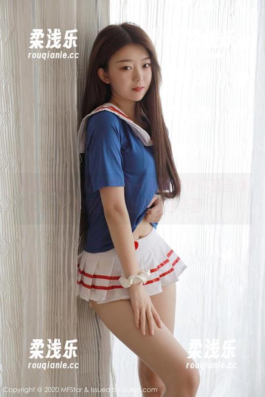 模范学院 - 让人眼前一亮的婚纱高清合集，欧阳美萱上演白色华丽